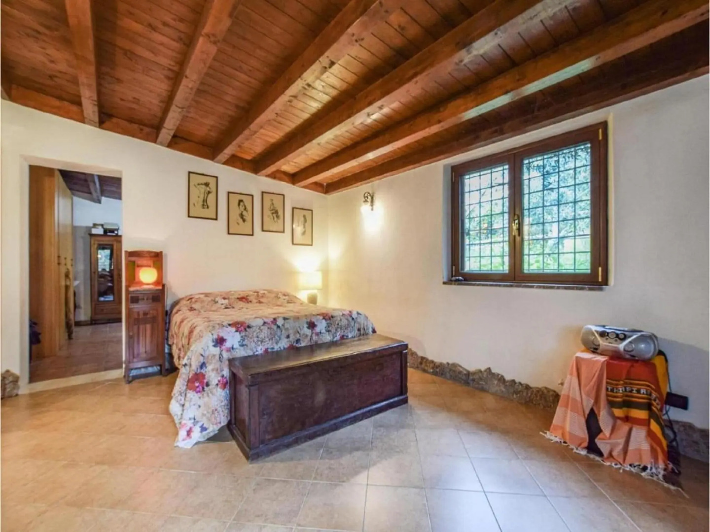 Charming chalet in Sicily with a swimming pool