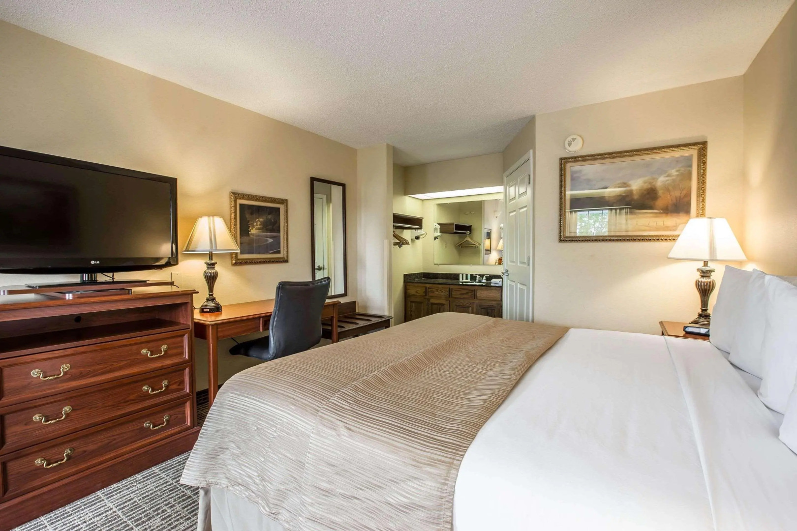 Quality Inn Johnson City I-26 exit 17