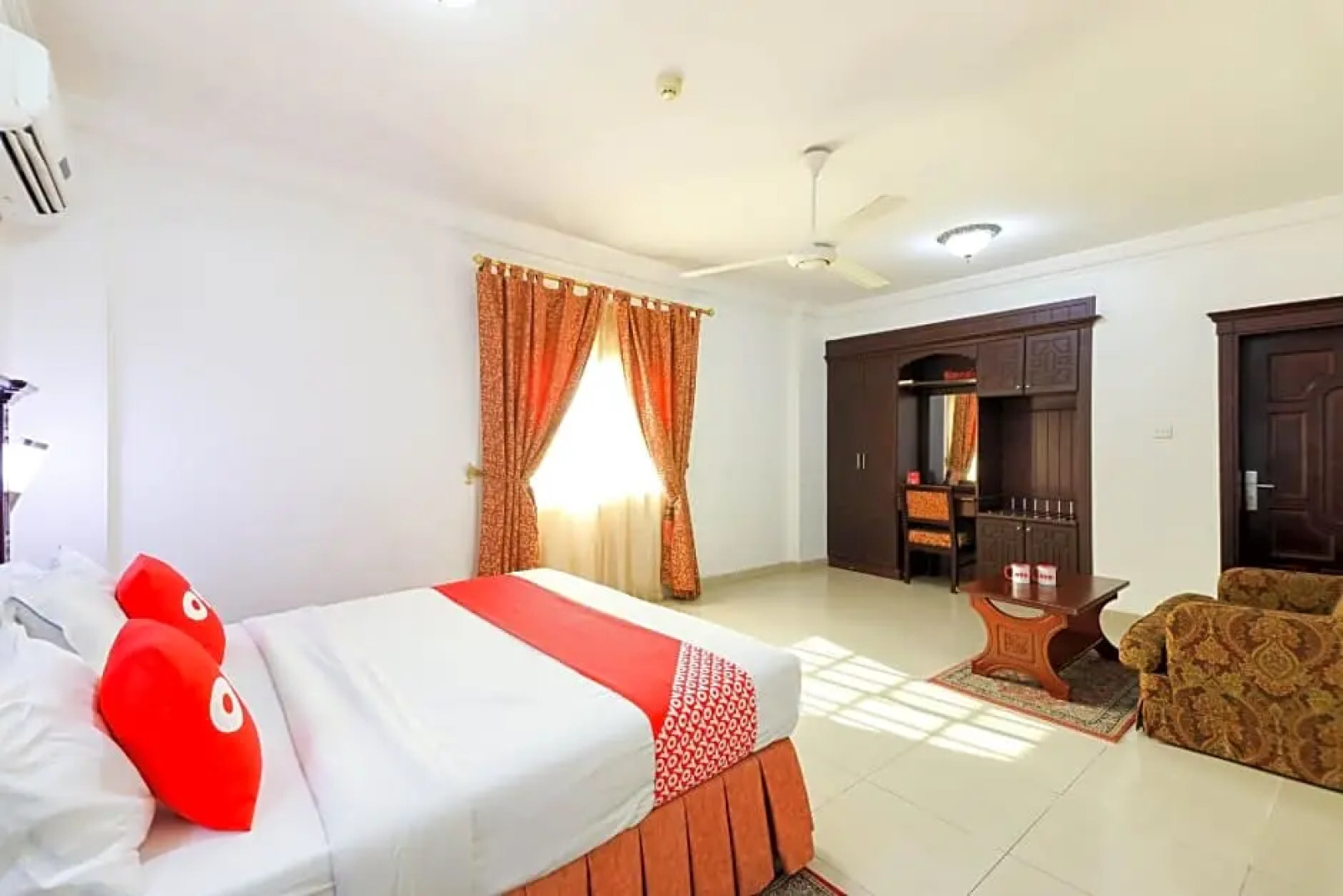 OYO 125 Manam Sohar Hotel Apartments