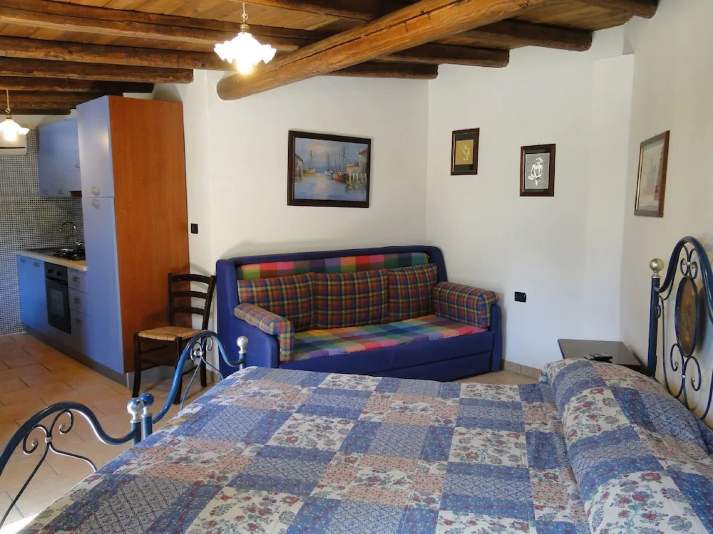 Vibrant Holiday Home in Matino With Swimming Pool