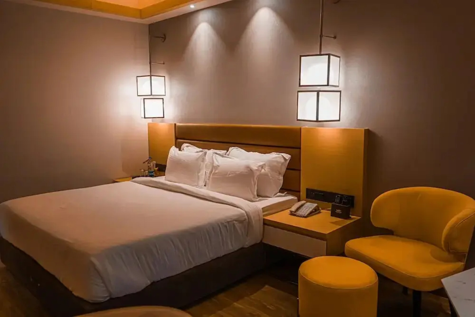 Hotel Avinash International