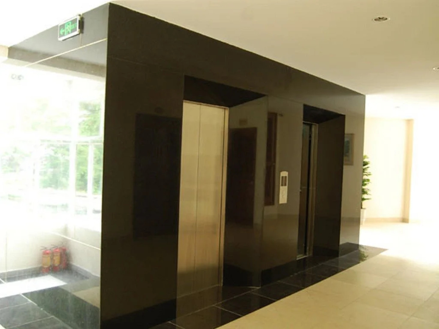 Hung Long Harbour Hotel