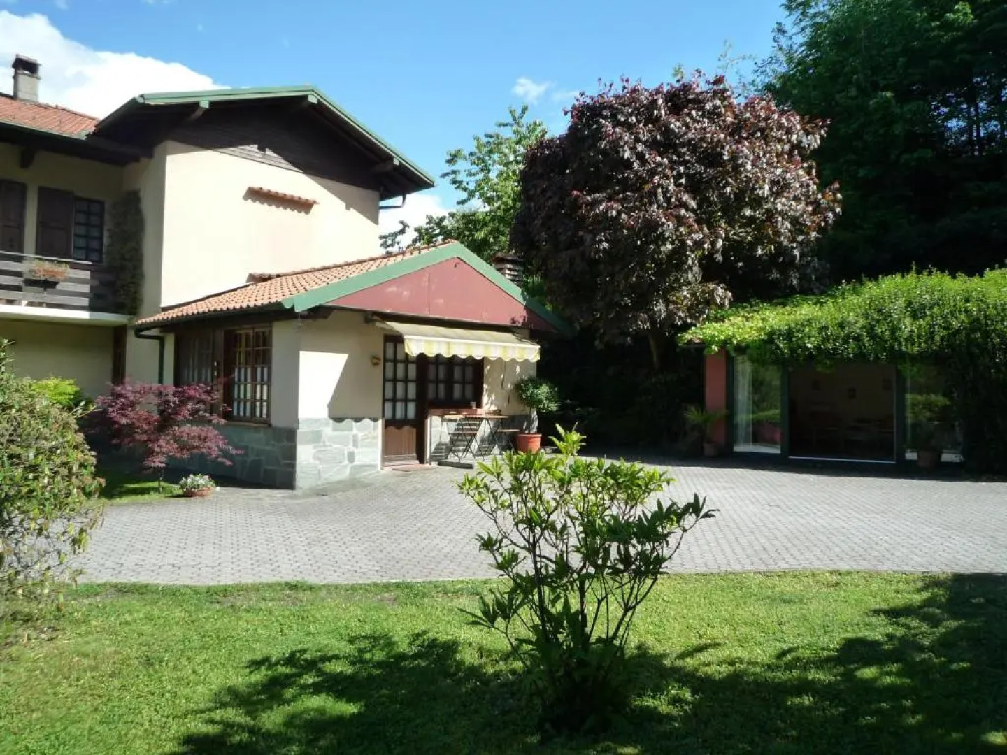 Monolocale in casa con giardino