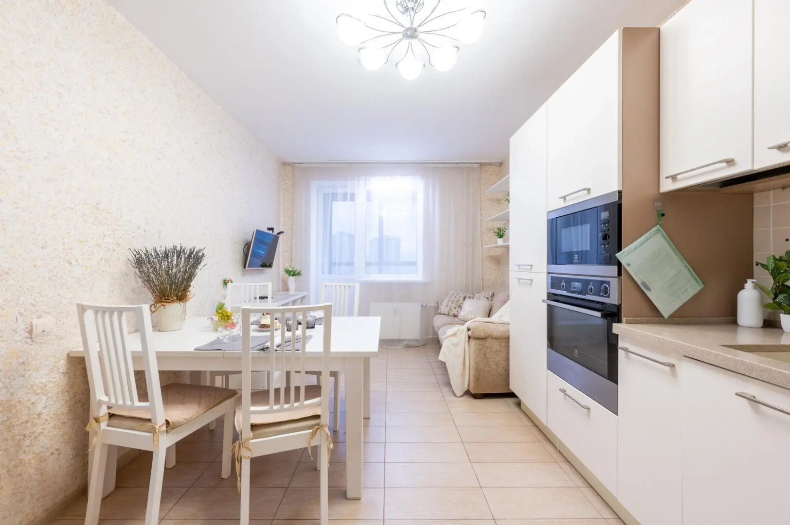 Апартаменты на улице Федора Абрамова 8