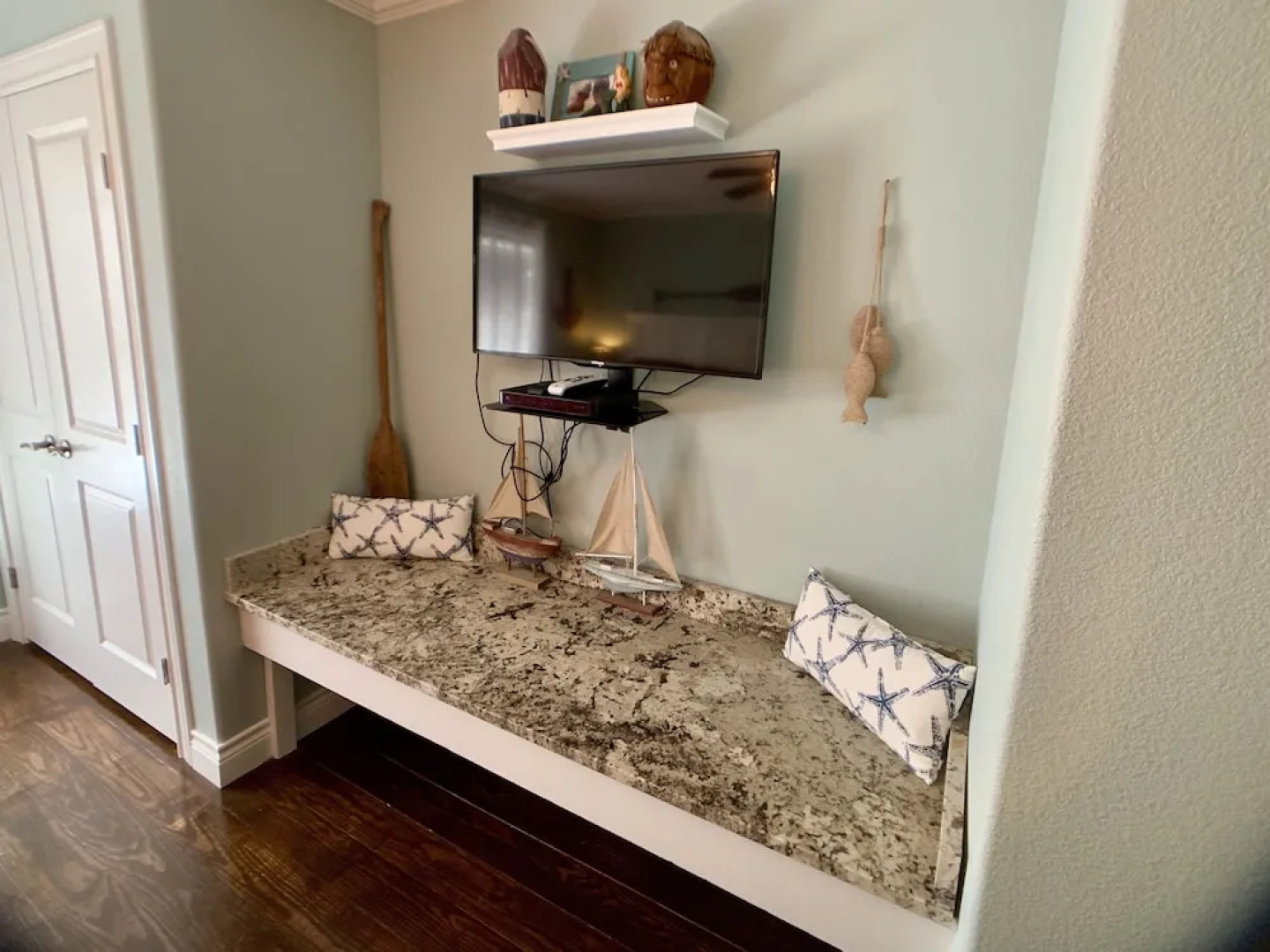 Lt. Dan 3 Bedroom Home by RedAwning