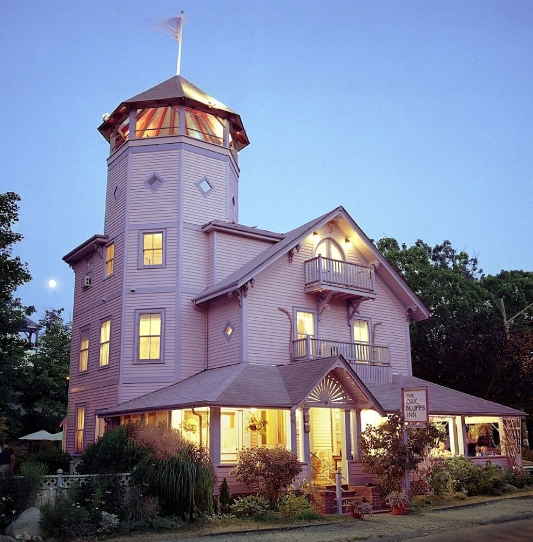 The Oak Bluffs Inn