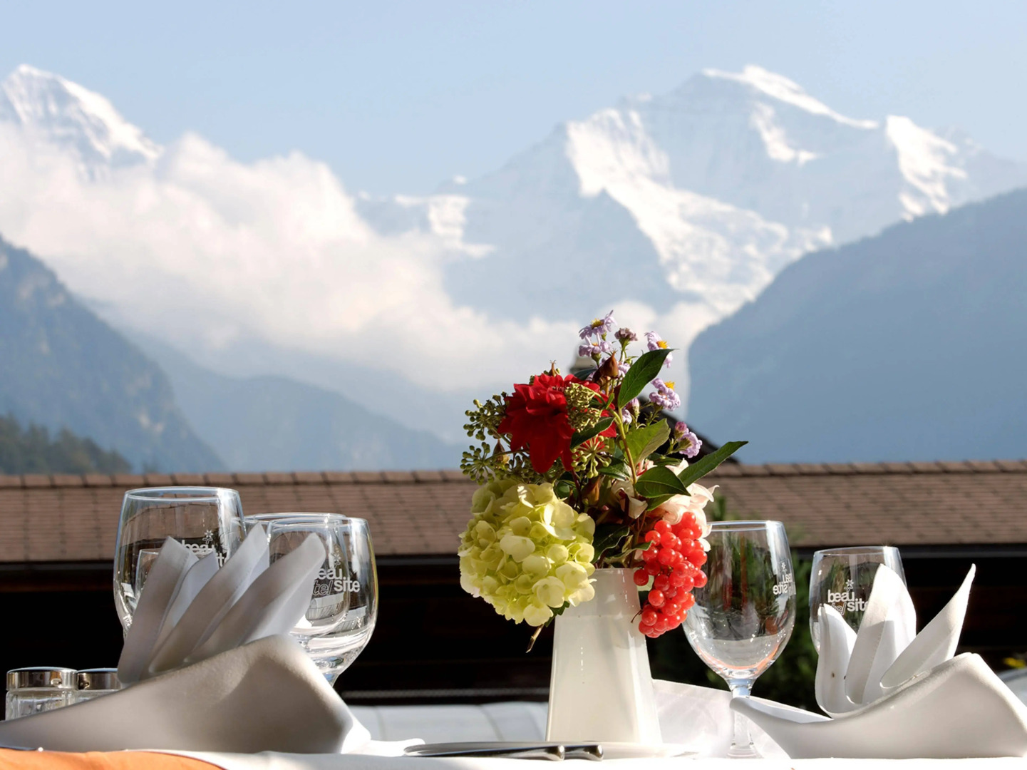 Beau Site Budget Hostel