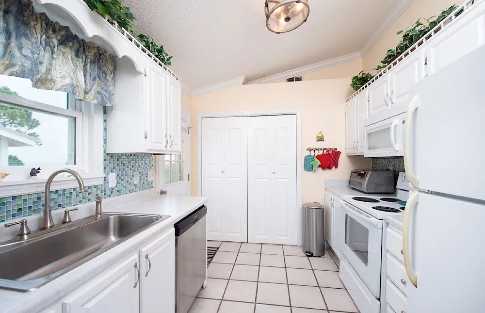 Southern Comfort by RedAwning