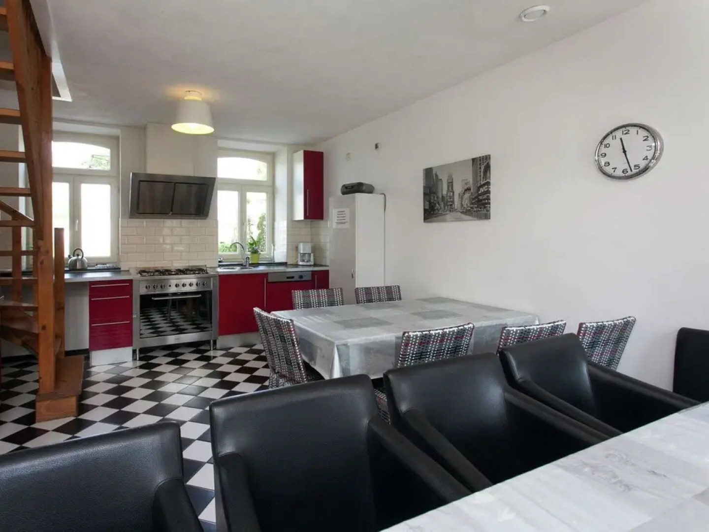 Vintage Farmhouse in Bemelen with Forest near