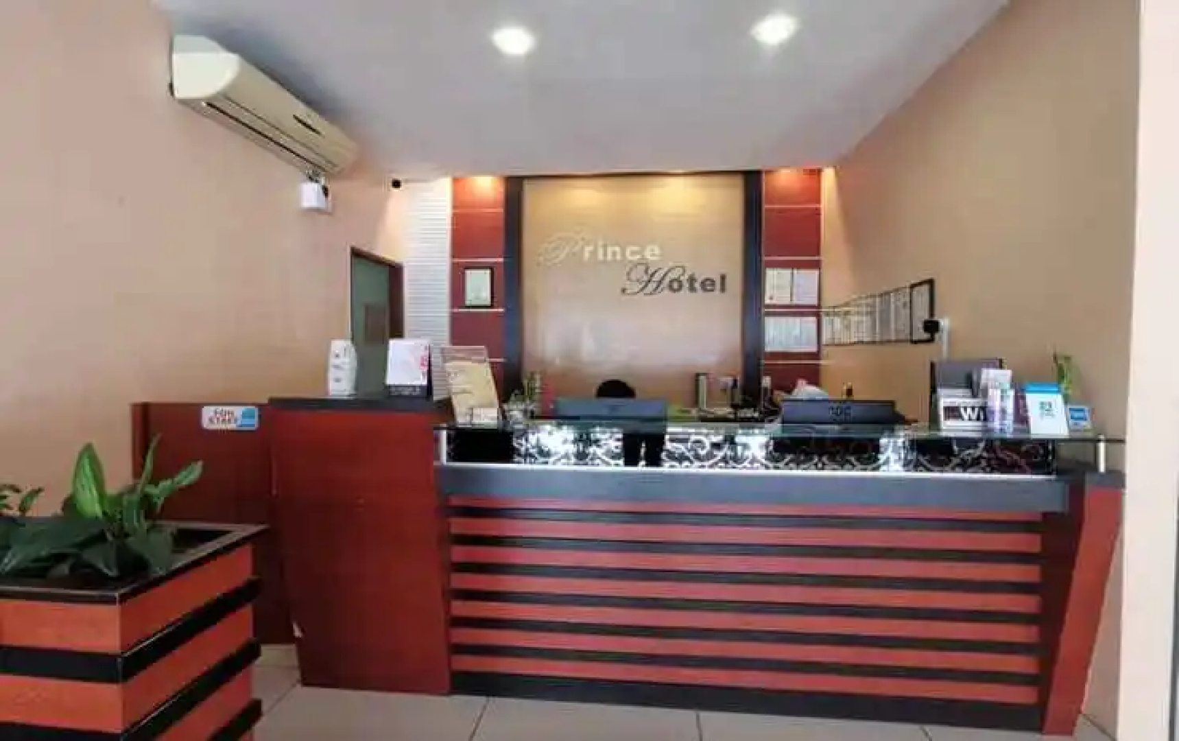 Prince Hotel