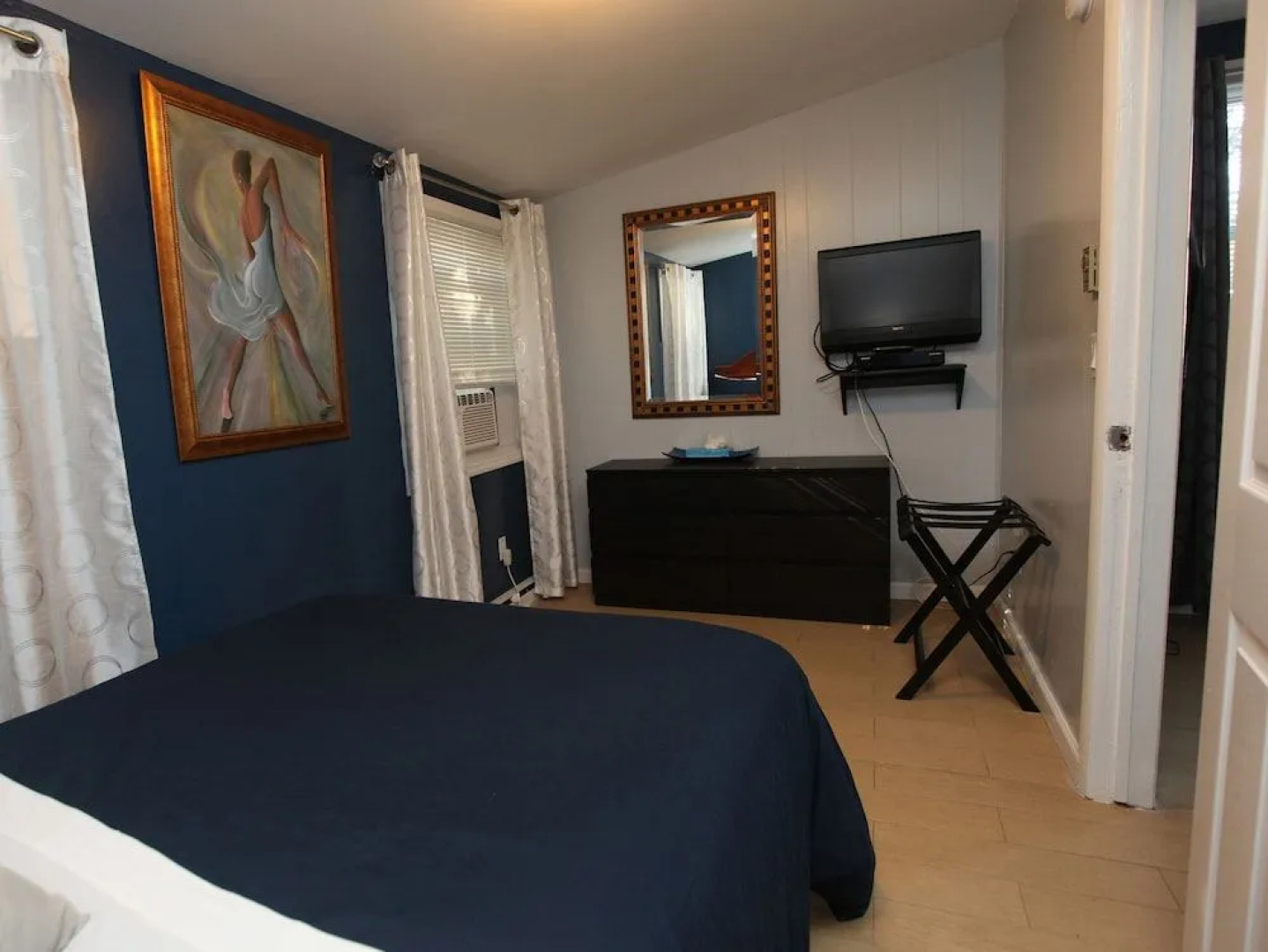 Baywatch Hotel & Marina