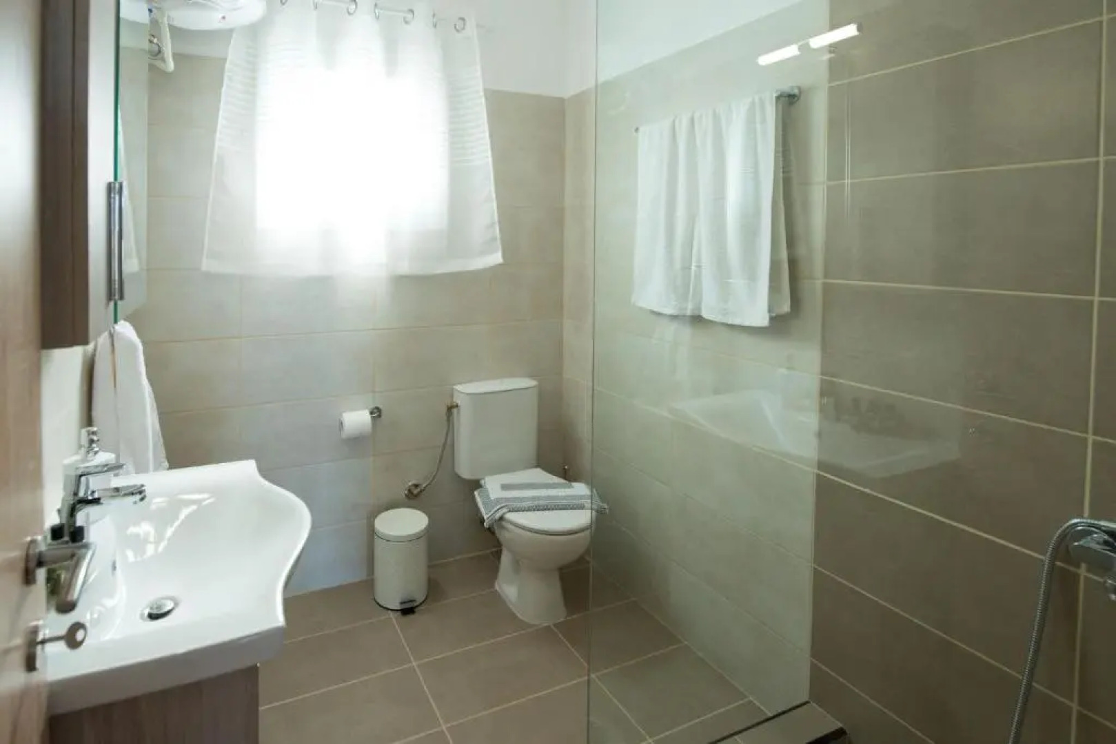 Darmanin Apartment 3 Gyalos Corfu