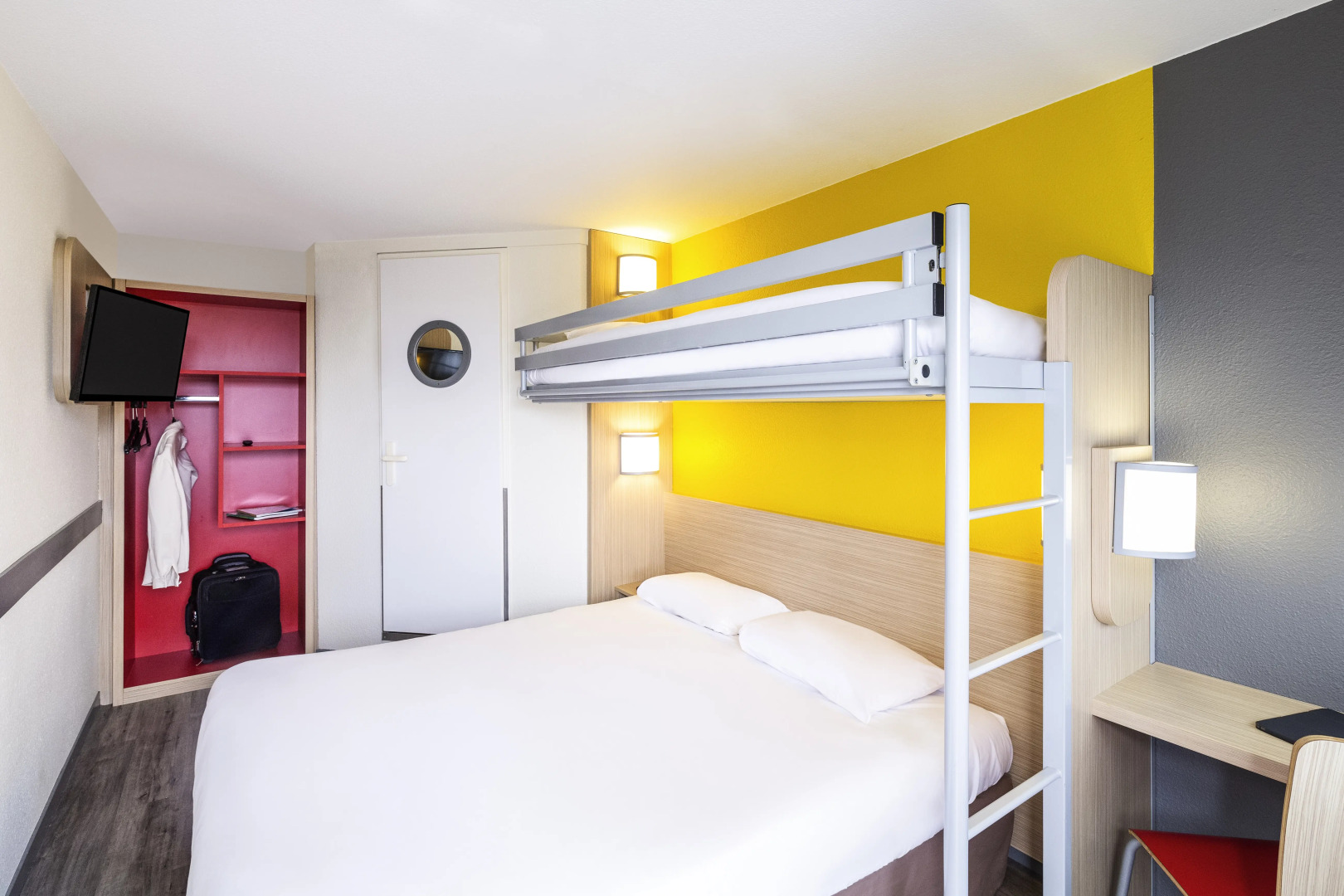 Greet Hotel Angouleme