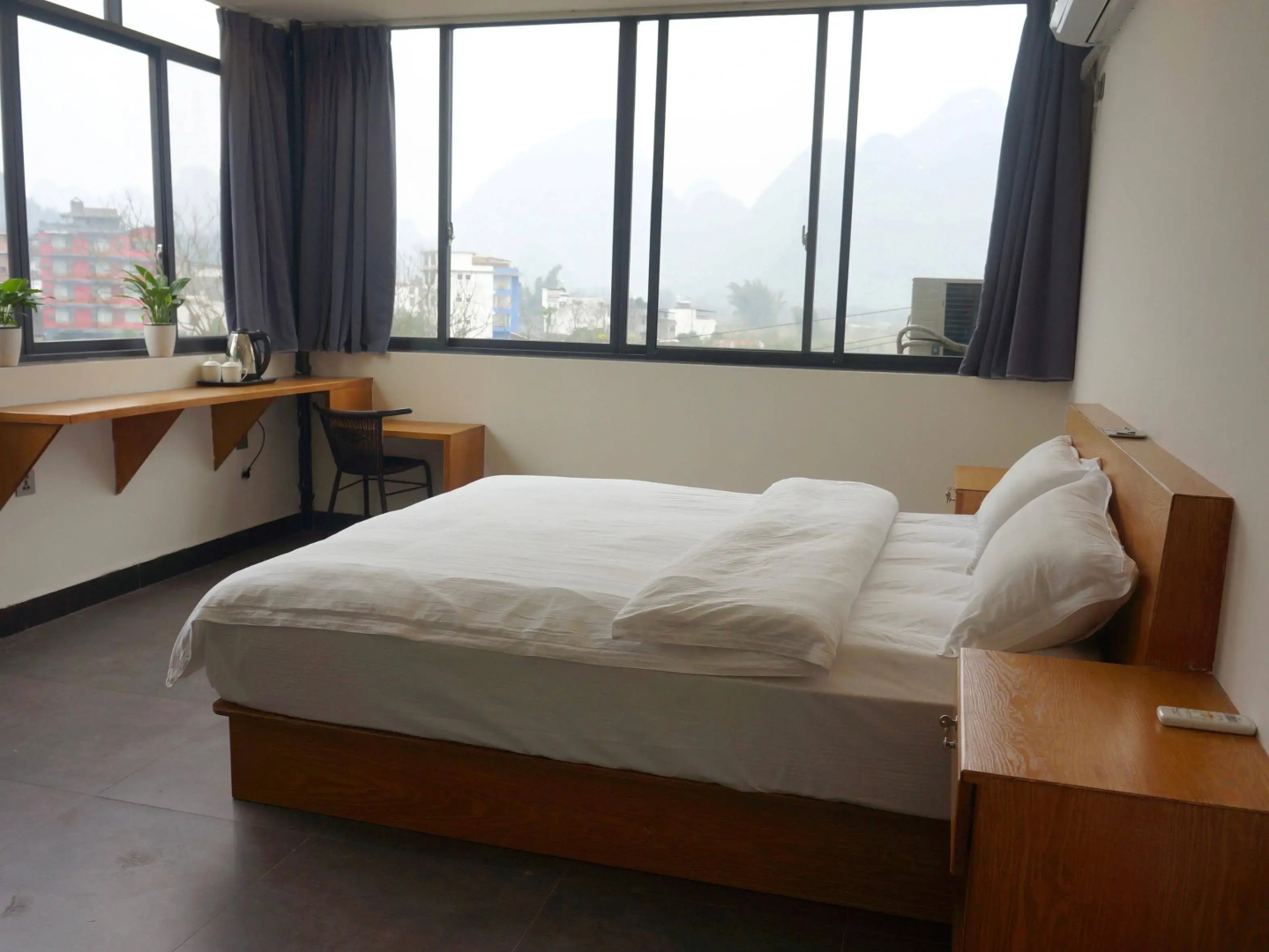 Yangshuo Wada Hostel by Yulong River