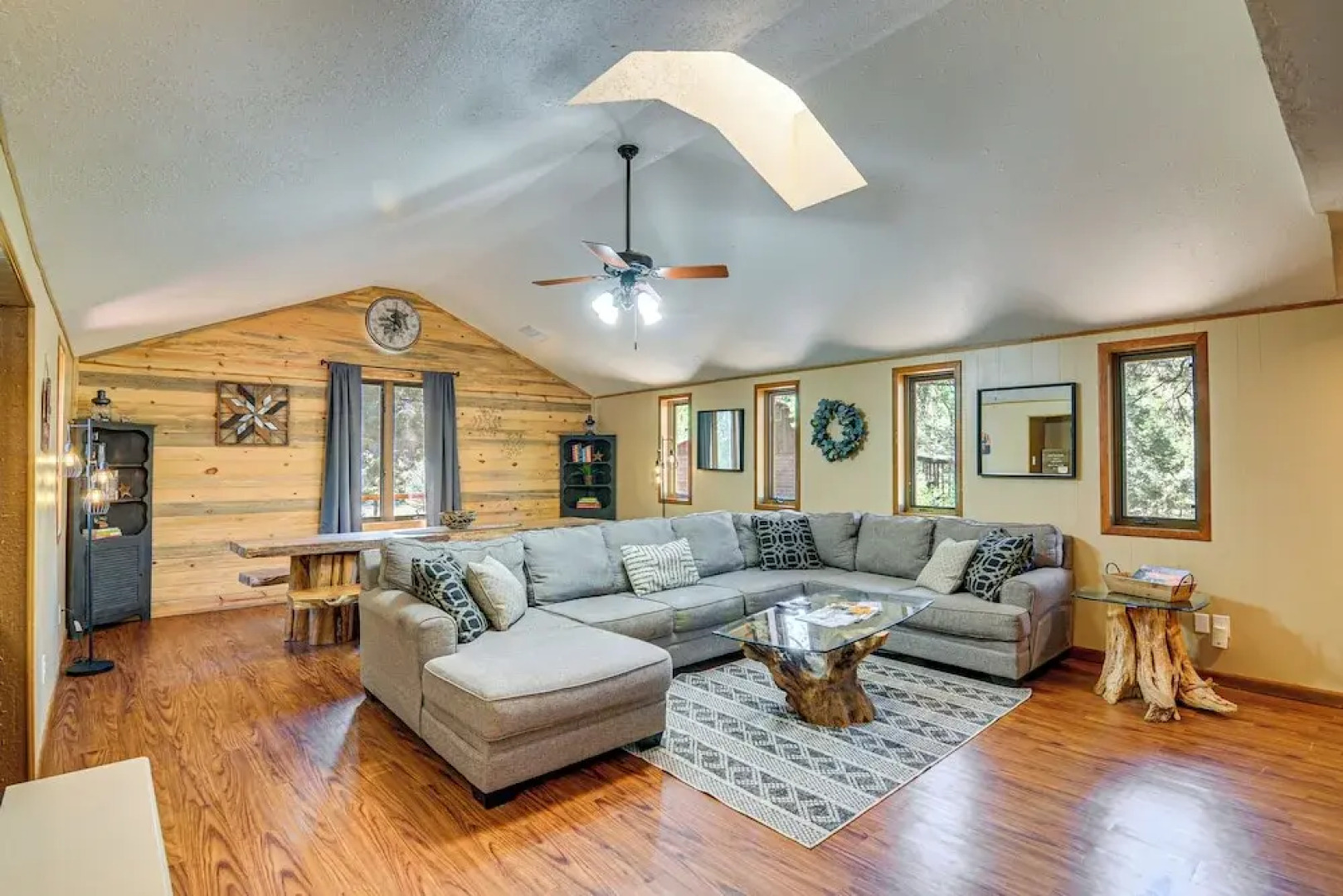 Family-friendly House: Fish, Hike, Bike & More!