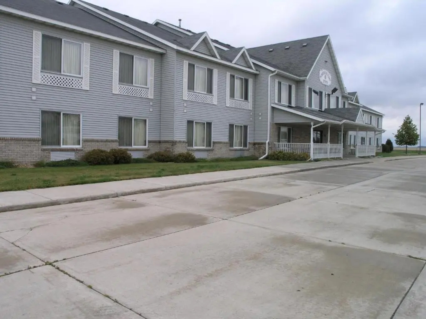 Norland Inn and Suites Roseau