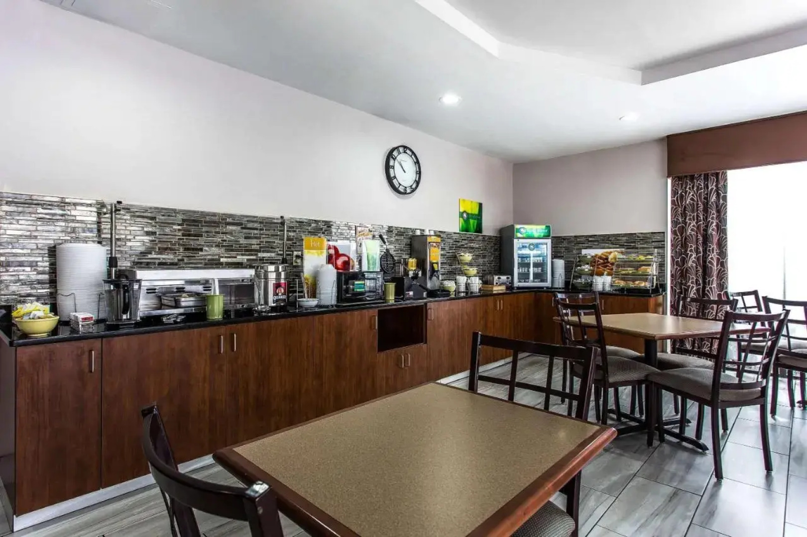 Comfort Inn & Suites