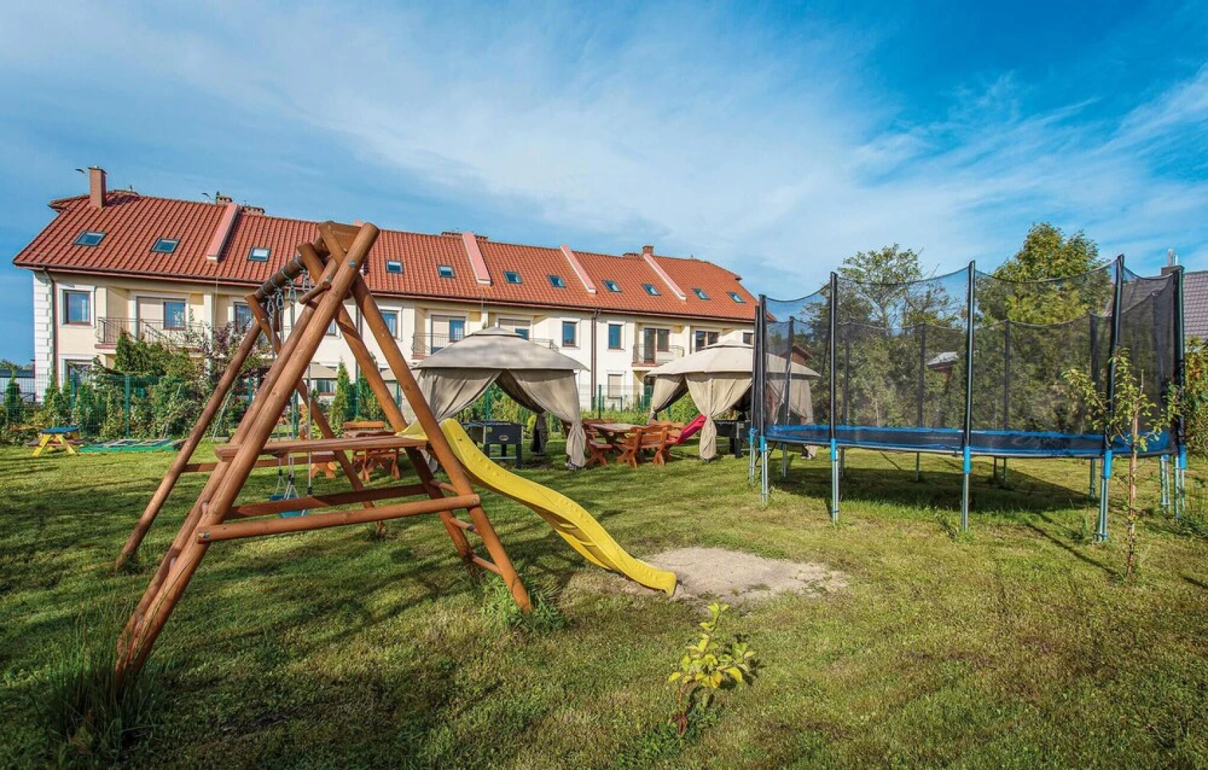 Awesome Home in Mielno With 5 Bedrooms and Wifi