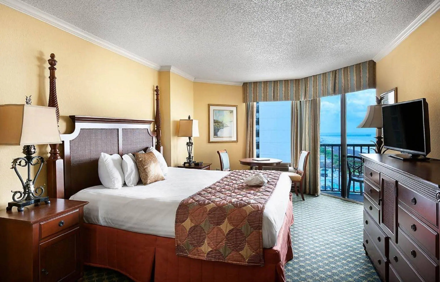 Sea Crest Oceanfront Resort