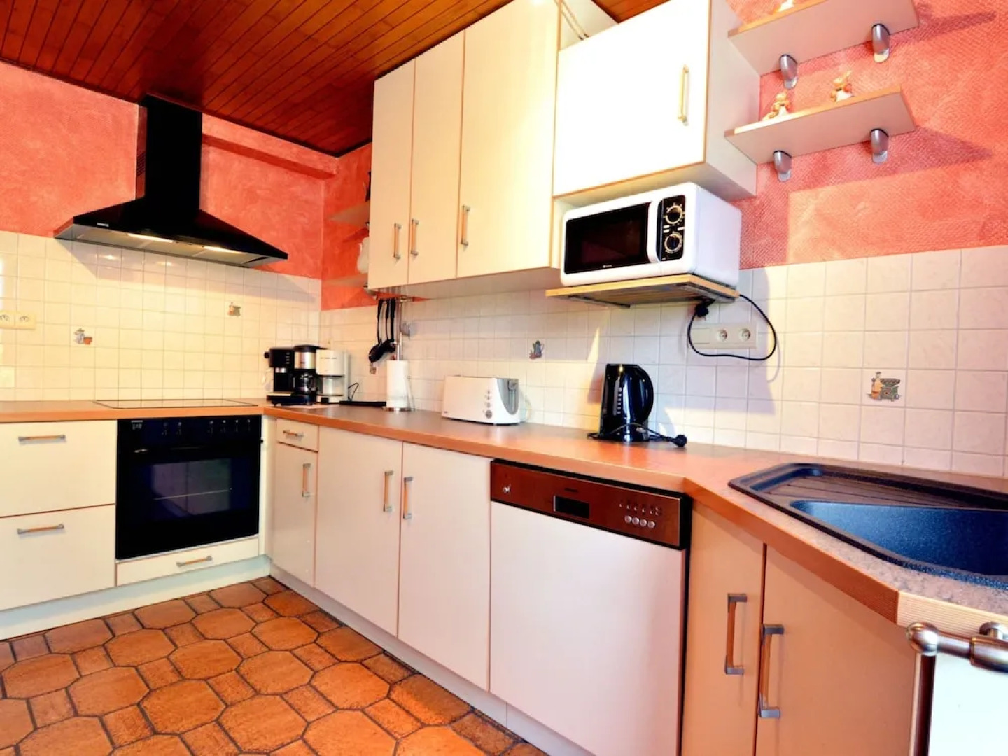 Cosy Holiday Home With Sauna, Terrace