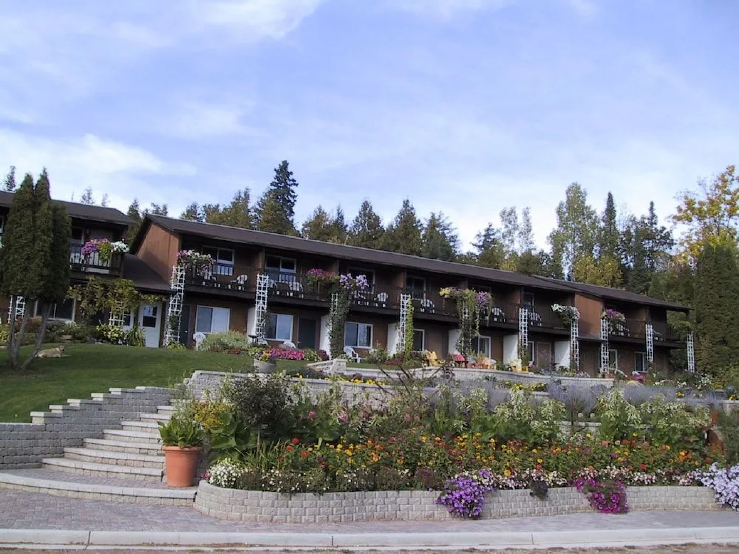 Winfield Inn and Gardens