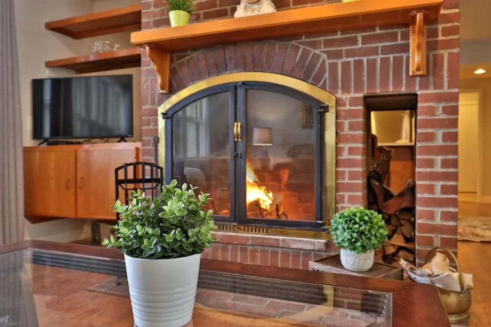 Skiers! Fox Hollow 2br/2ba Condo. Across From Pico, Minutes To Killington 2 Bedroom Condo