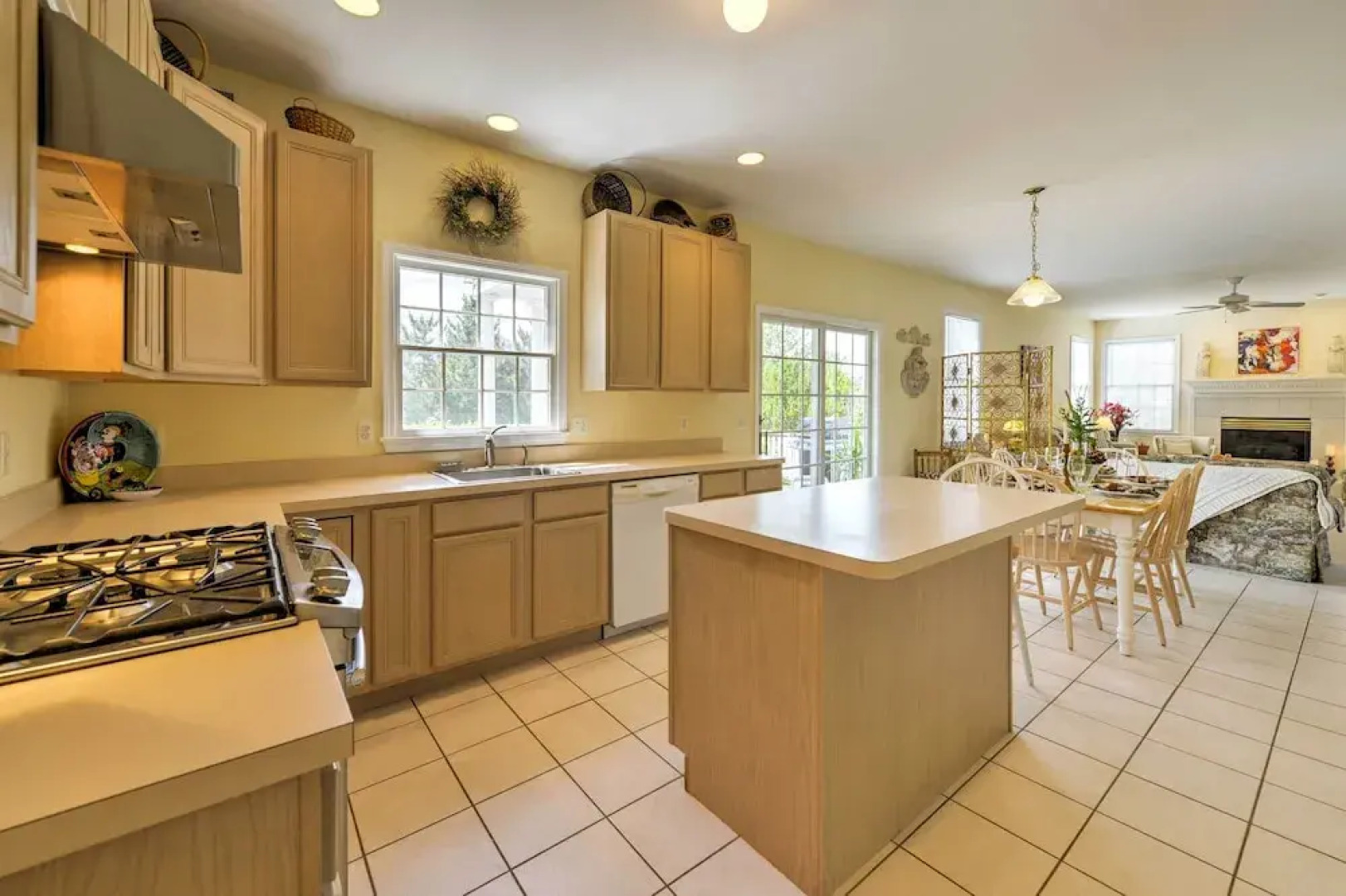 Cozy Mantoloking Home in Private Beach Association