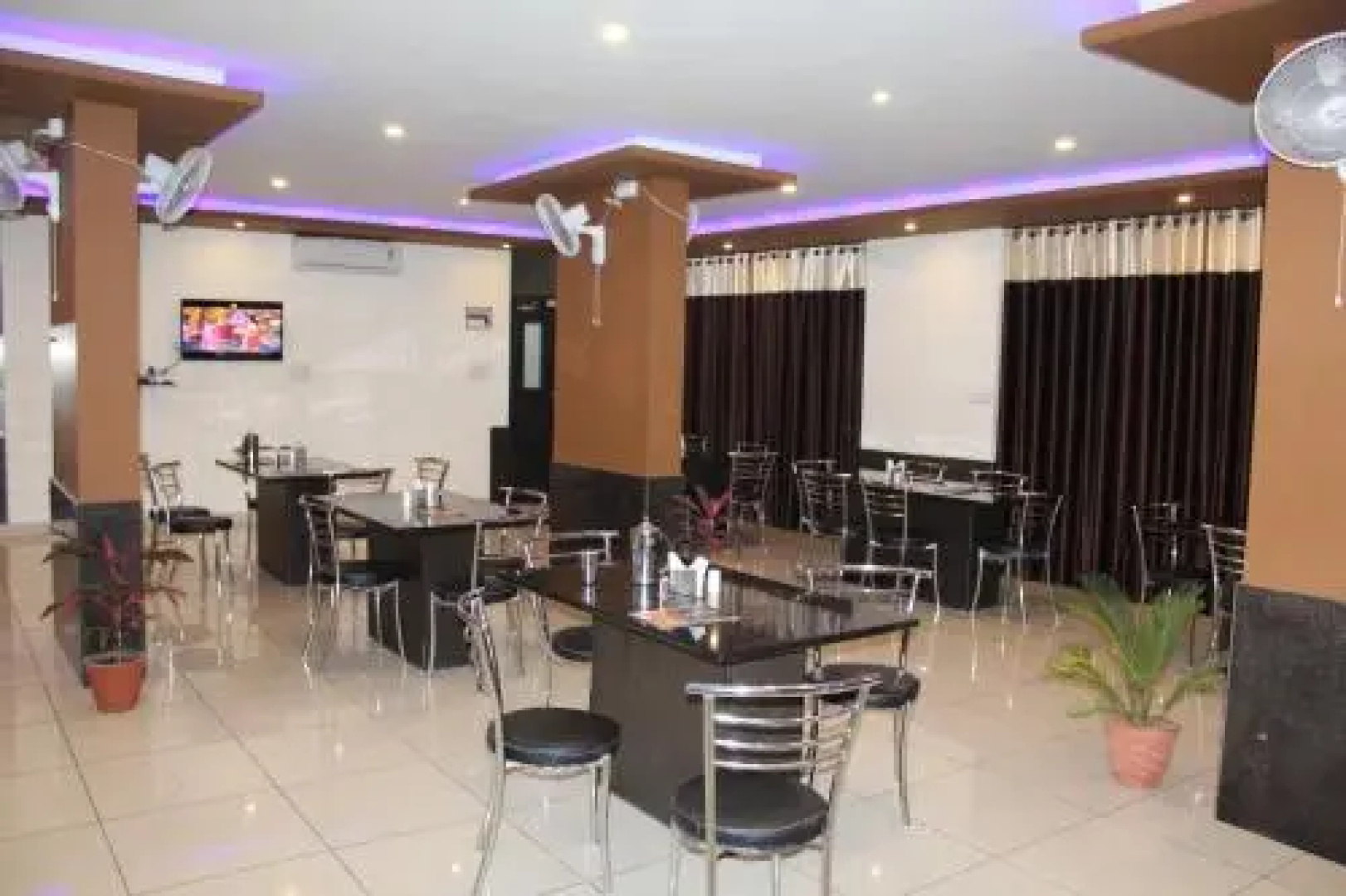 Hotel Para Place