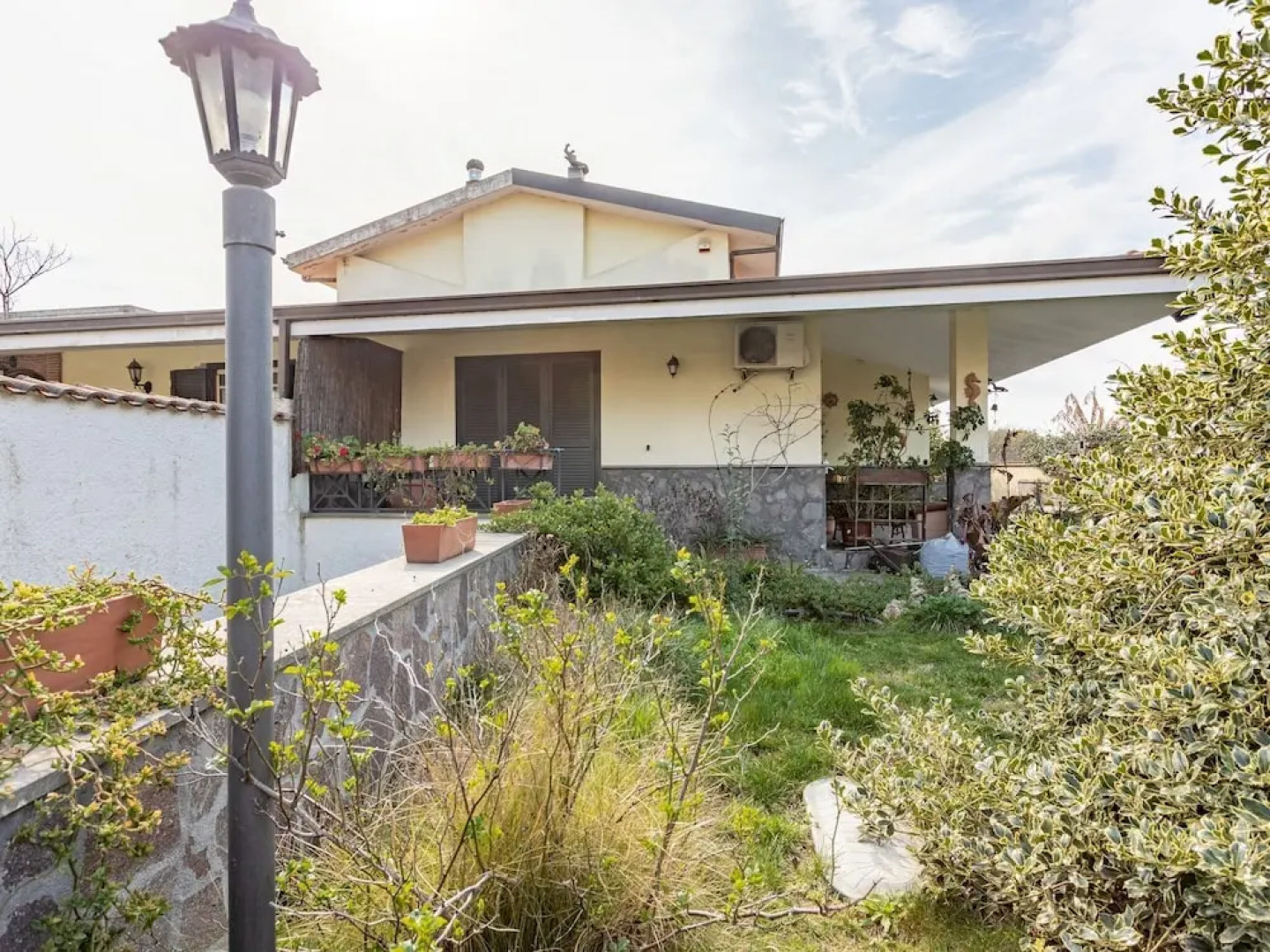 Luxurious Holiday Home in Napoli With Swimming Pool