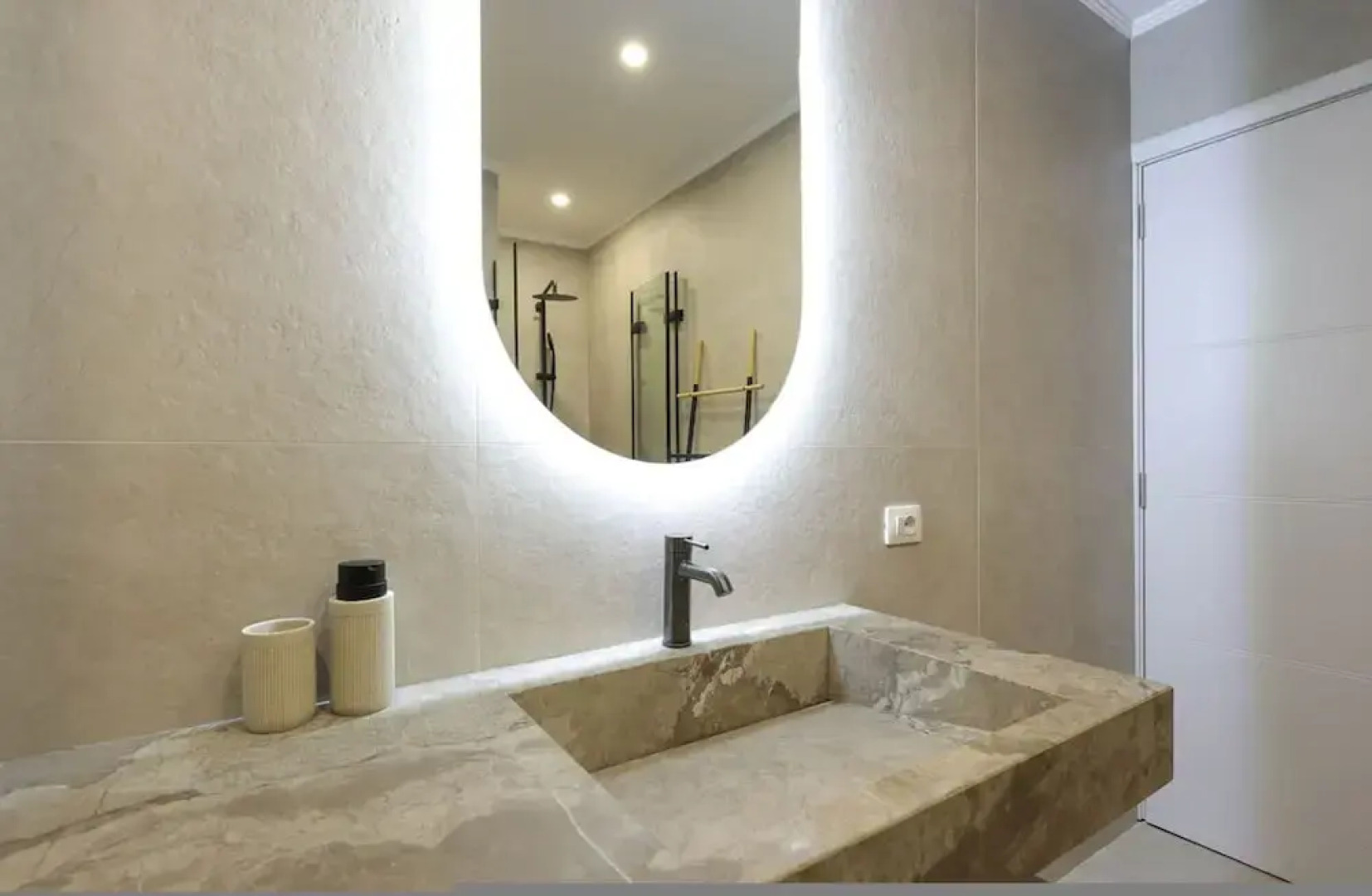 Grandstay Apartments 001