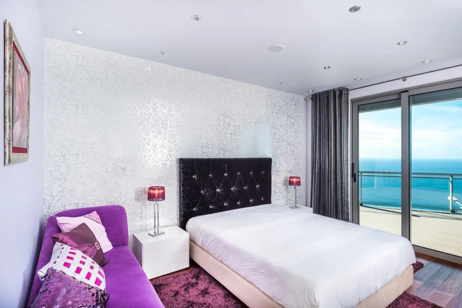 Villa São Lourenço by MHM