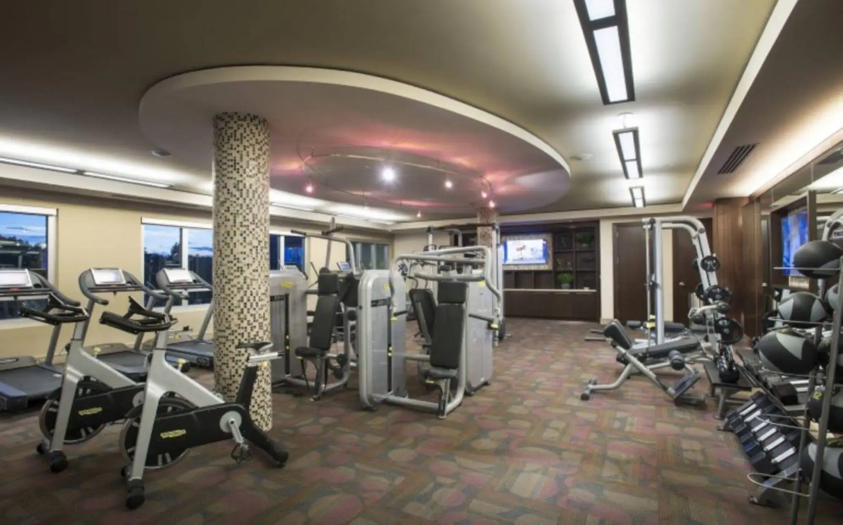 Global Luxury Suites at Cambridge Park