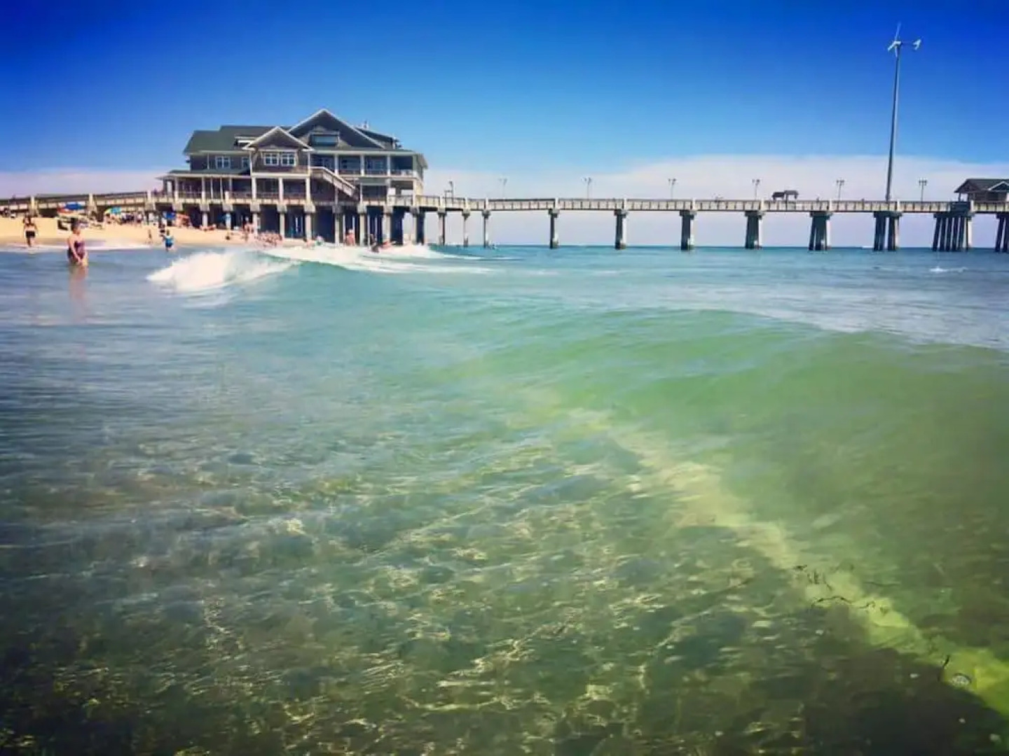 Dolphin Oceanfront Motel