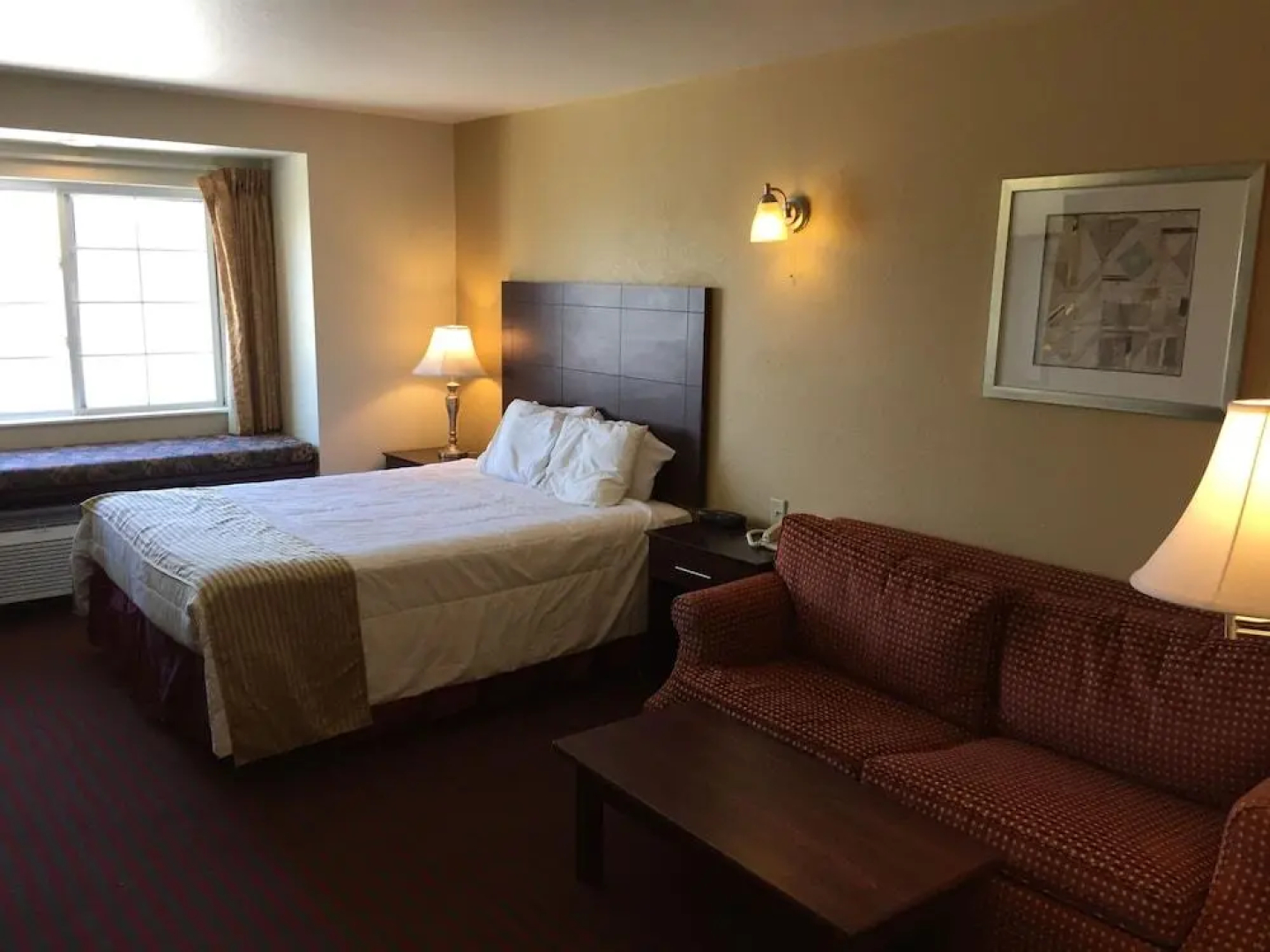 Bridgepointe Inn & Suites