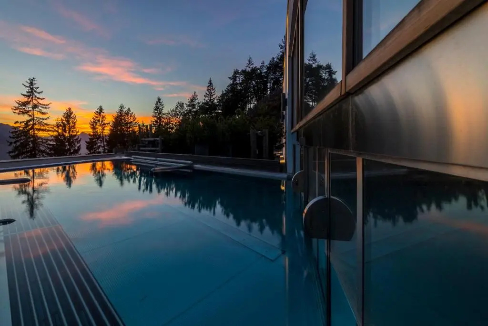 NIDUM - Casual Luxury Hotel