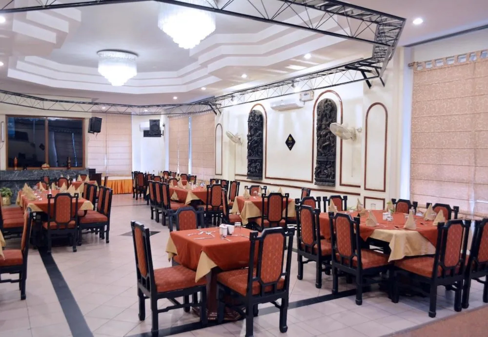 OYO 3140 Classic Residency