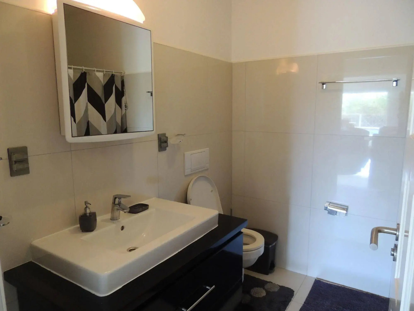 Sun Sea Sleep Apartments