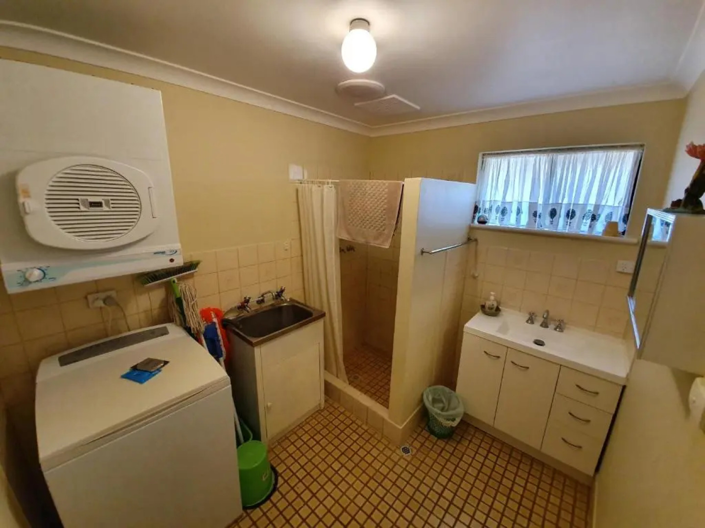 Ocean Beach Chalet 15