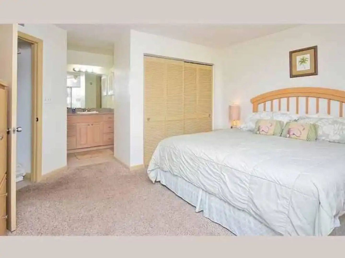 Ocean Village Club O14