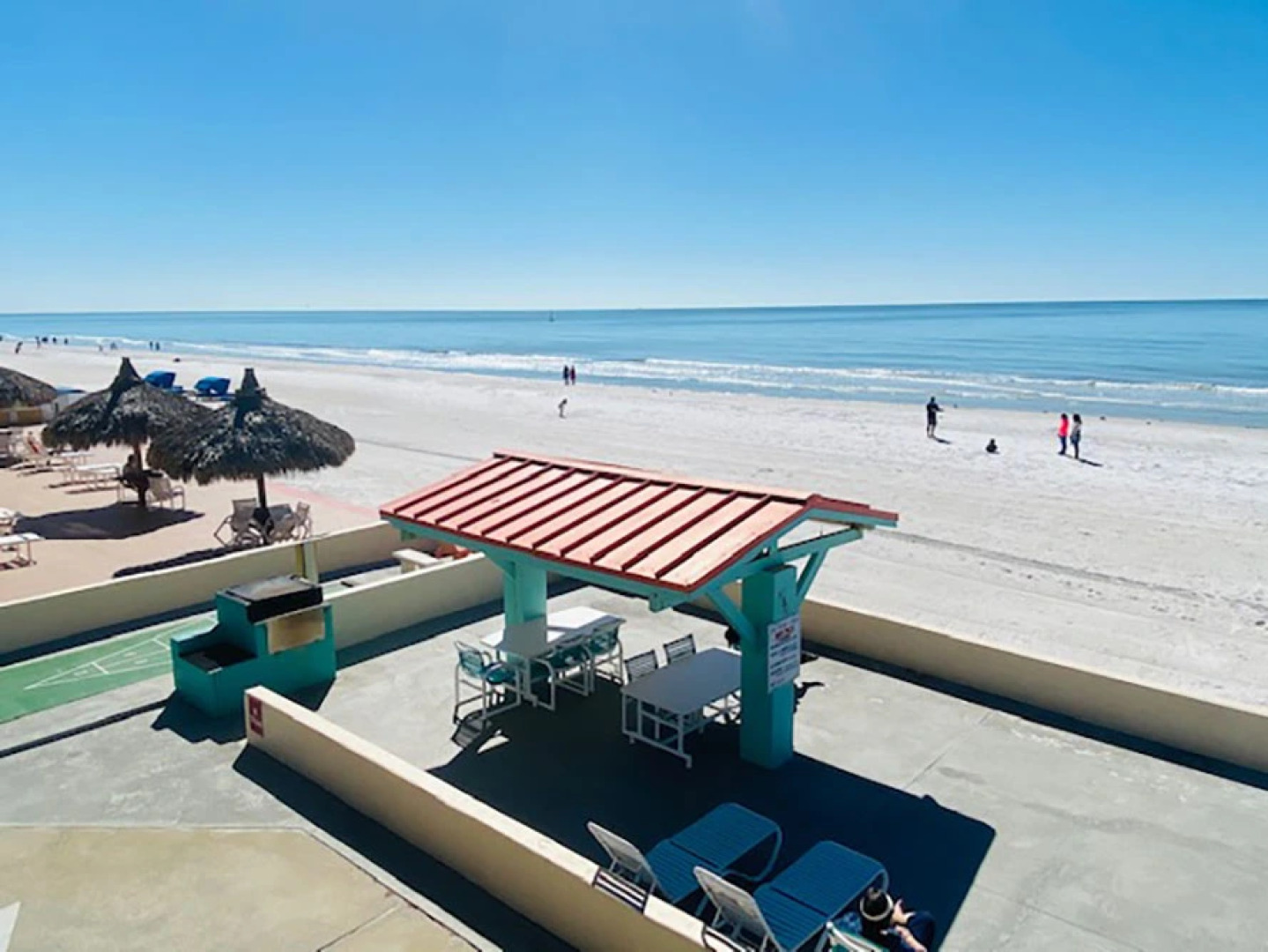 Redington Directly on the Beach Sea Rocket WiFi Parking 30