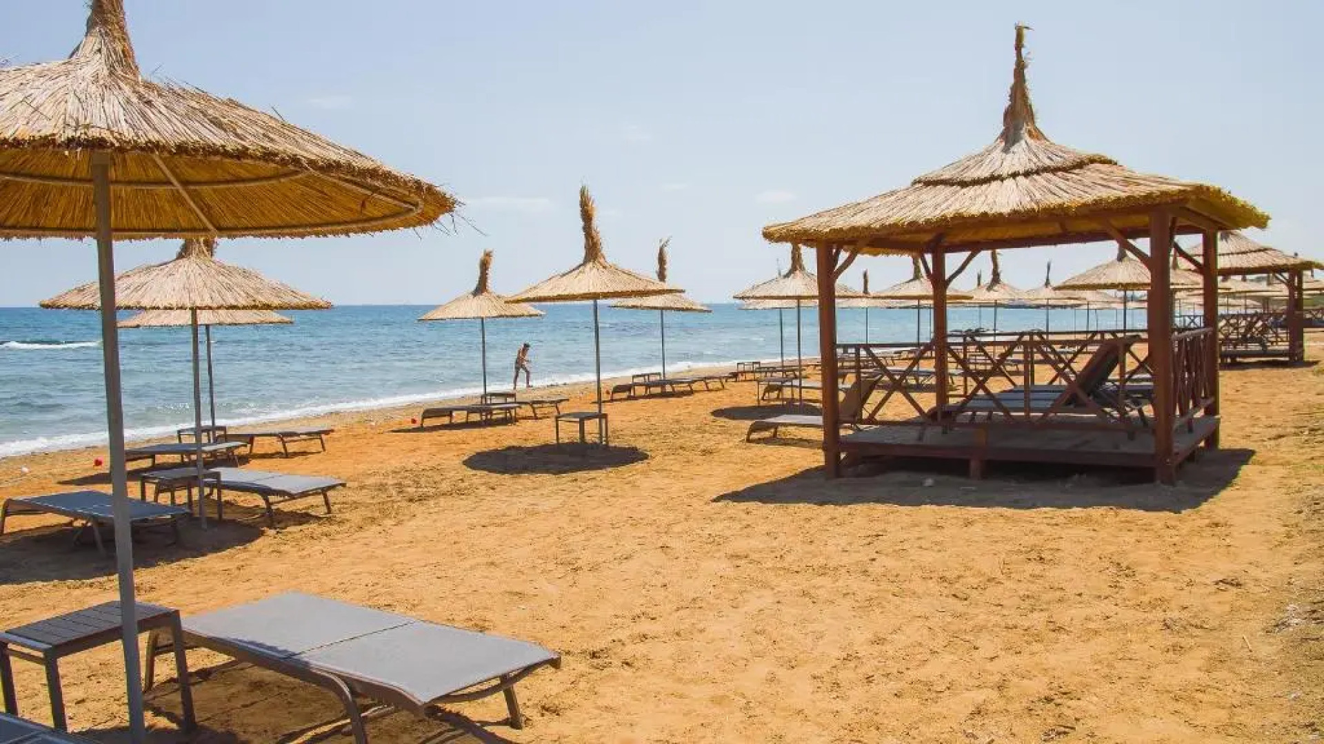 Four Seasons Life Apartments