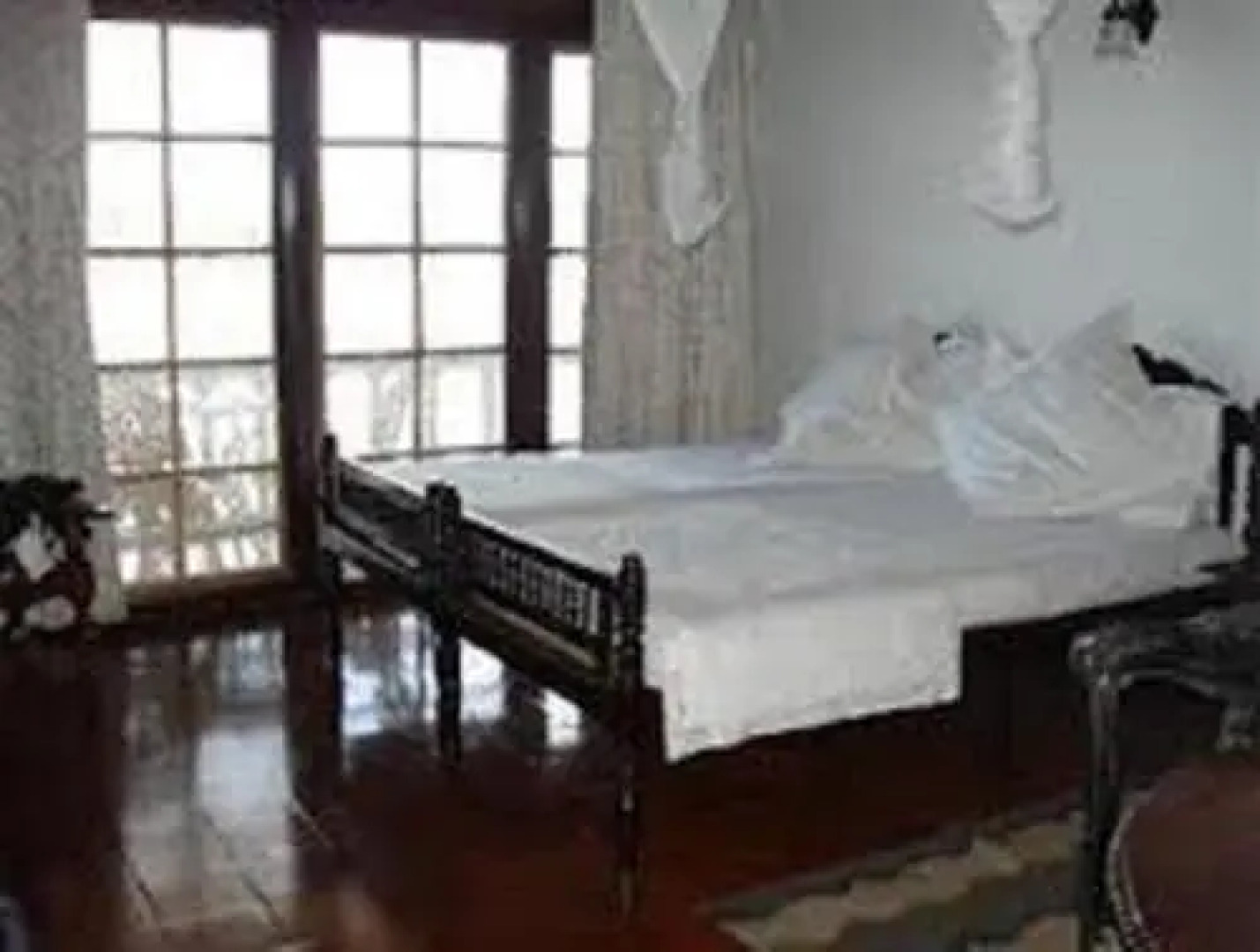 Handapan Falls - Holiday Resort