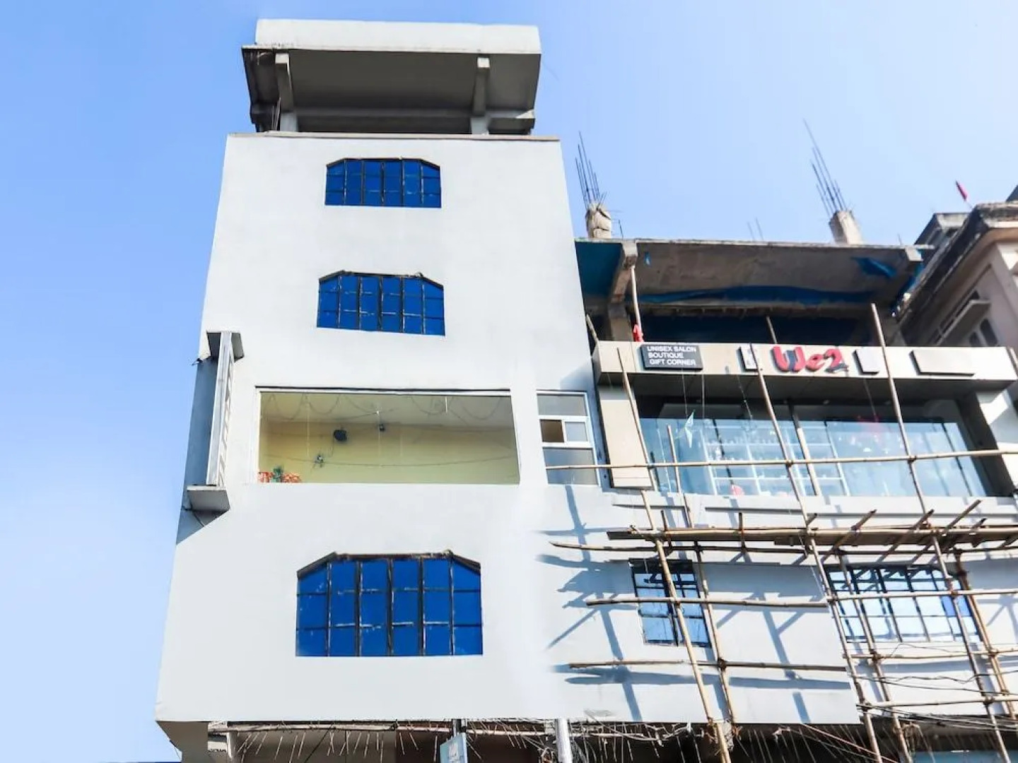 OYO 27073 Hotel Grand Silicon