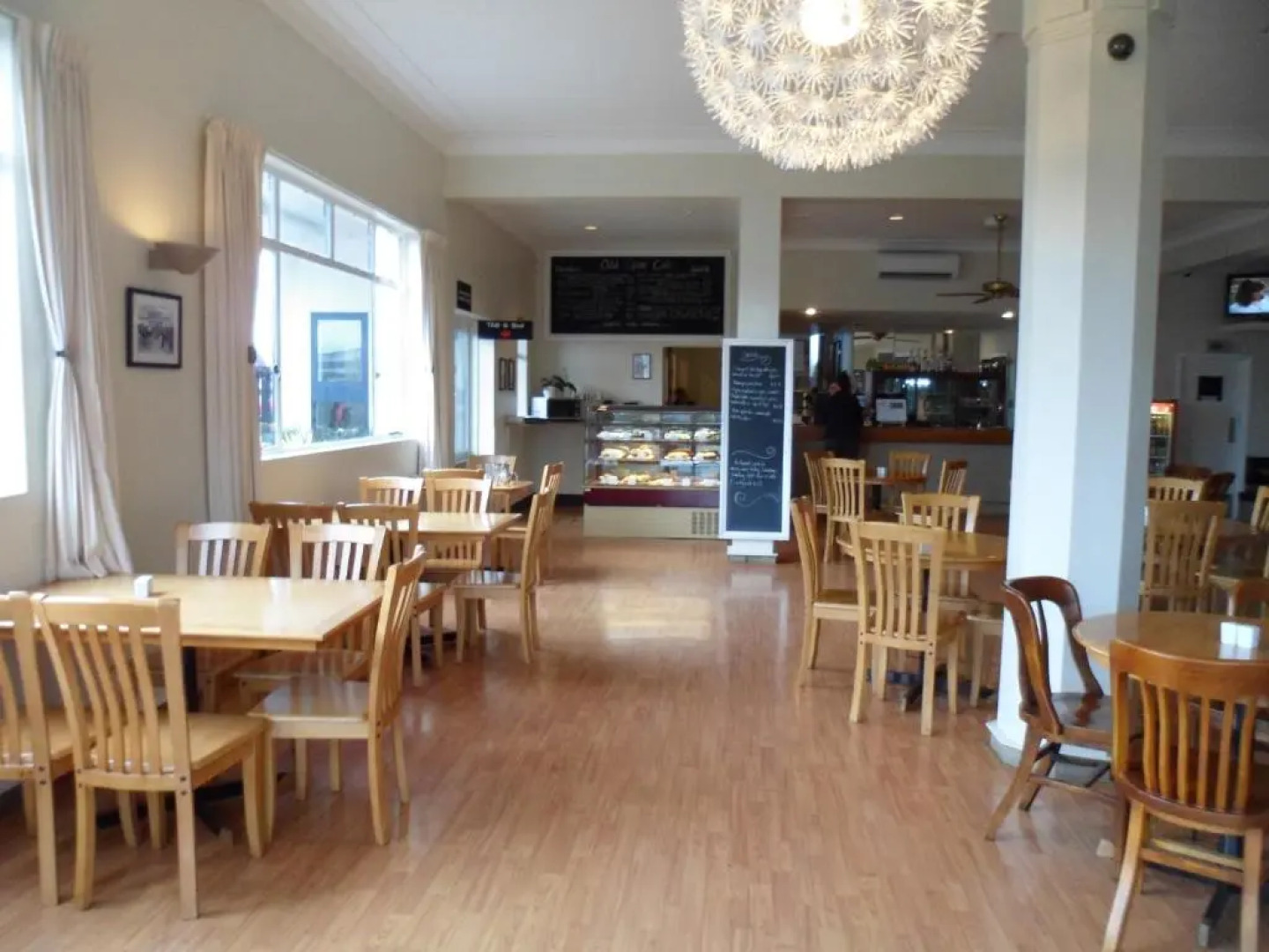 The Essex Arms