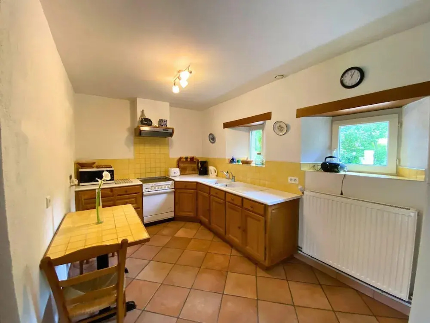 Charming Farmhouse Near the bay of Mont St Michel