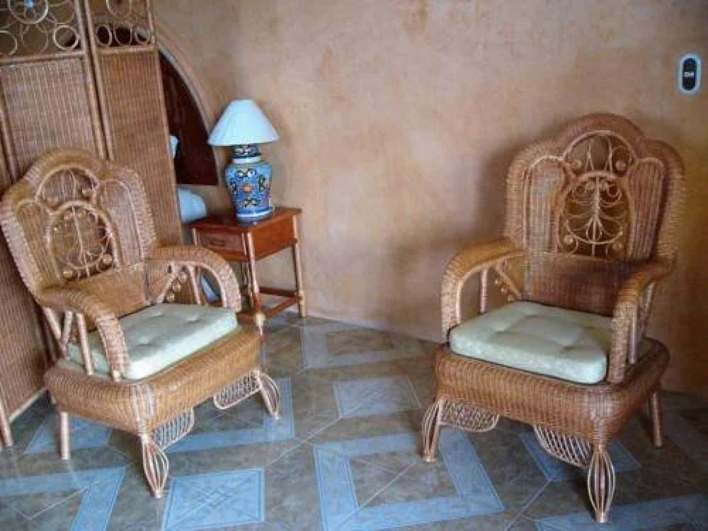 Paradise Lagoon Hotel