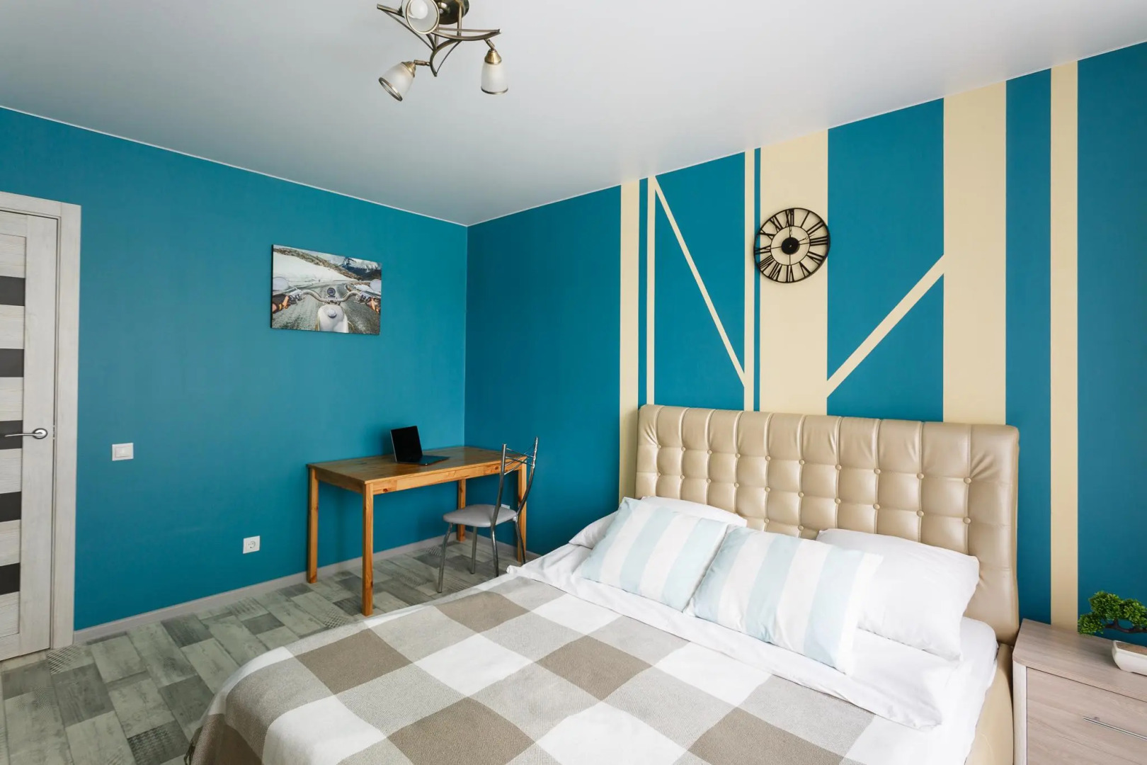 Две Подушки в микрорайоне Зеленый город 4