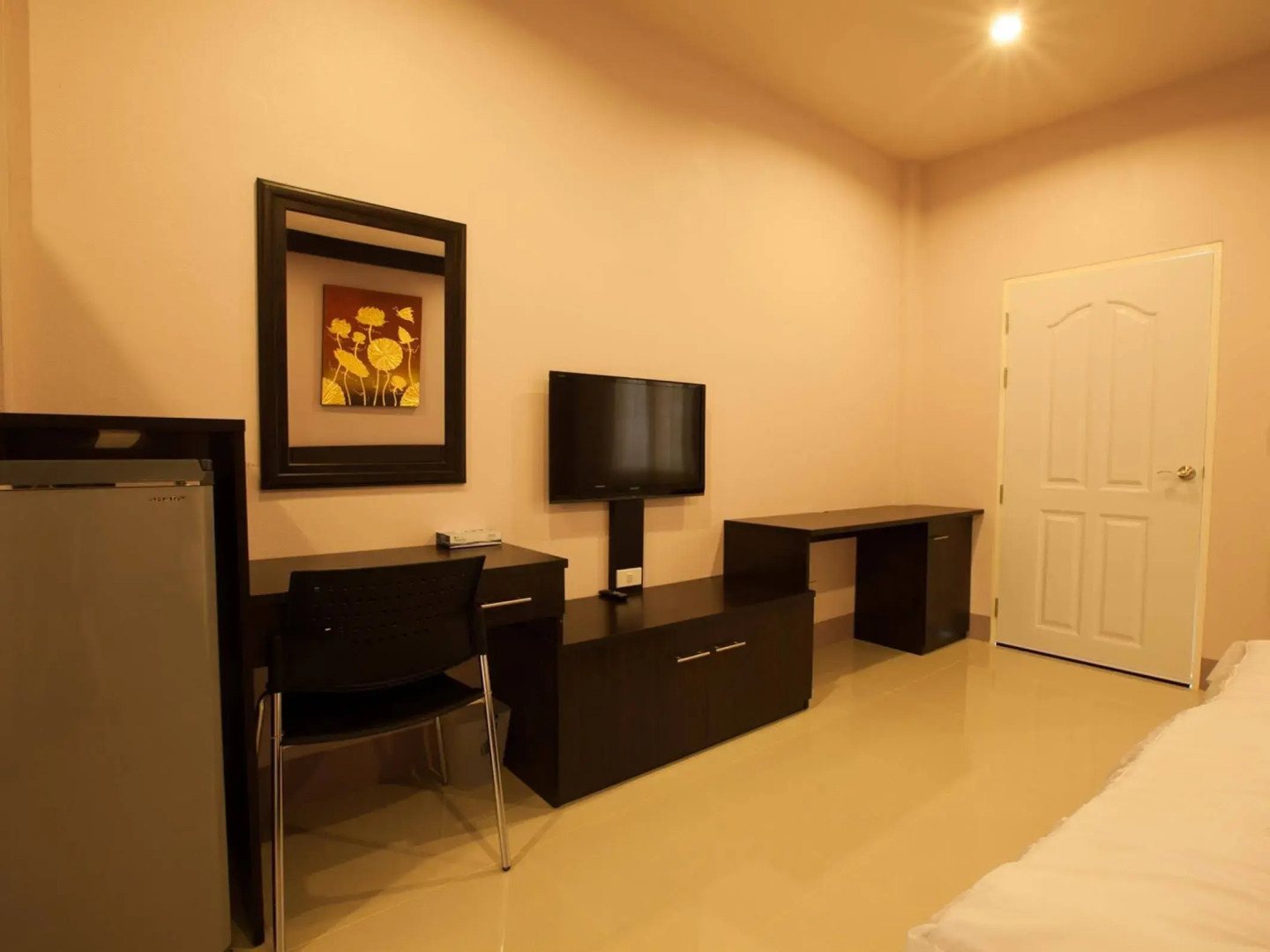 Chiang Kham Grand Villa