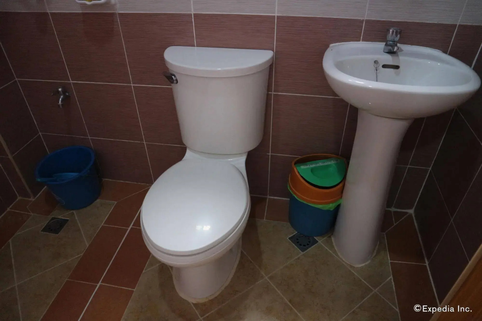 M.N. Boracay Lodge Inn