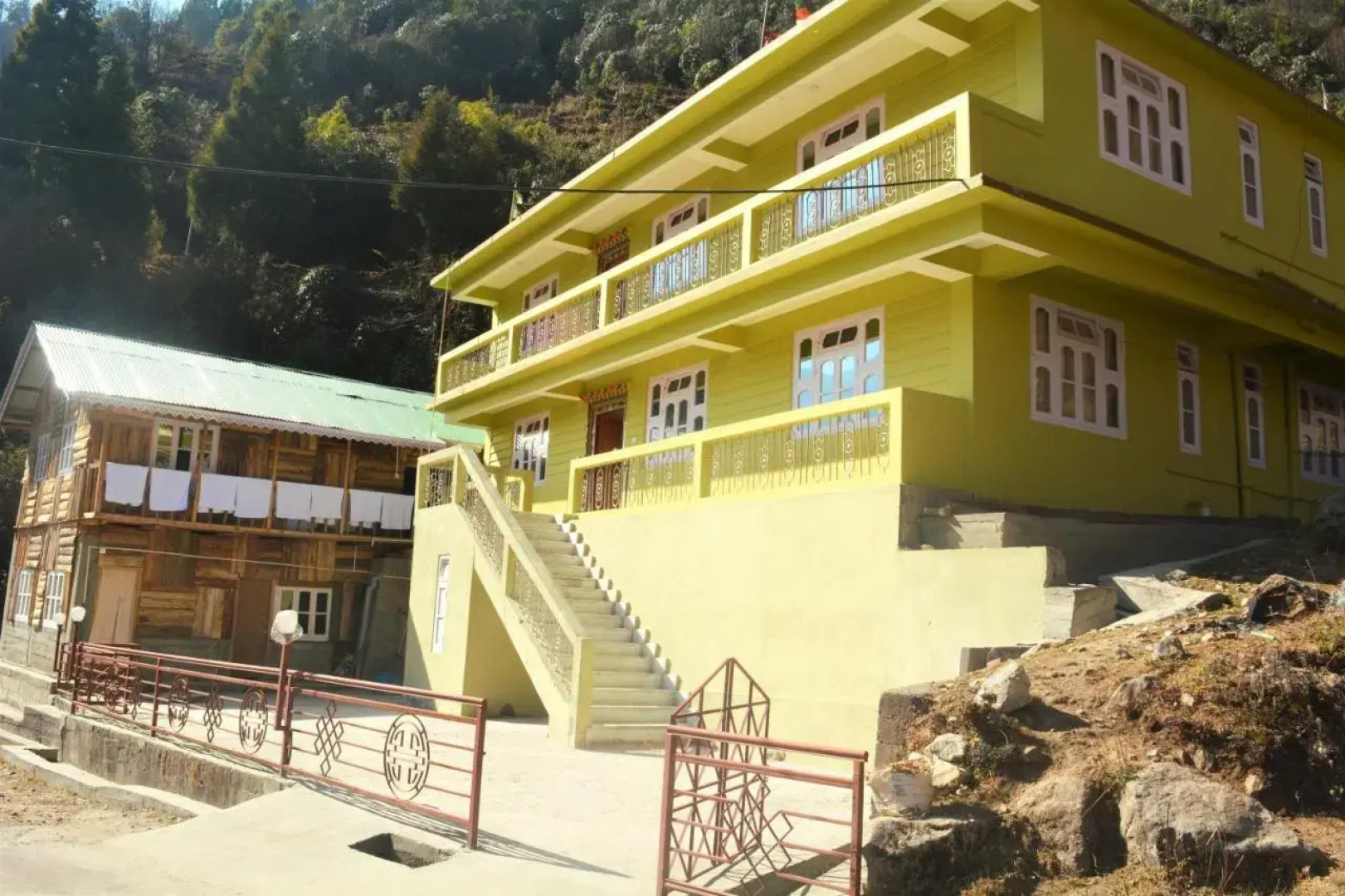 Rufina Lachung De'Crown